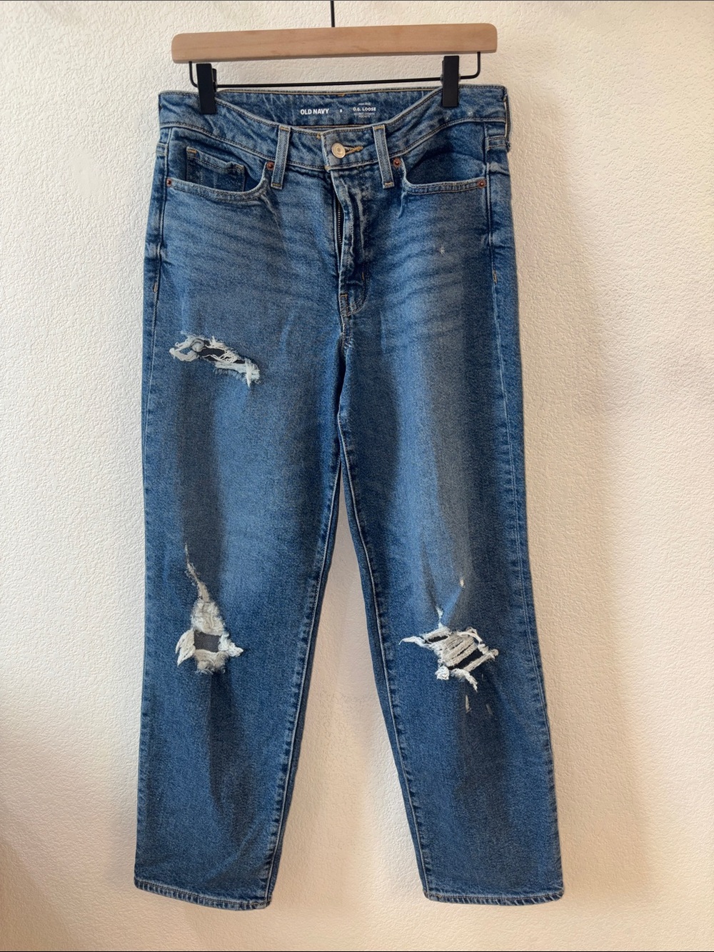 Old Navy O.G. Loose Jeans in Distressed Medium Blue